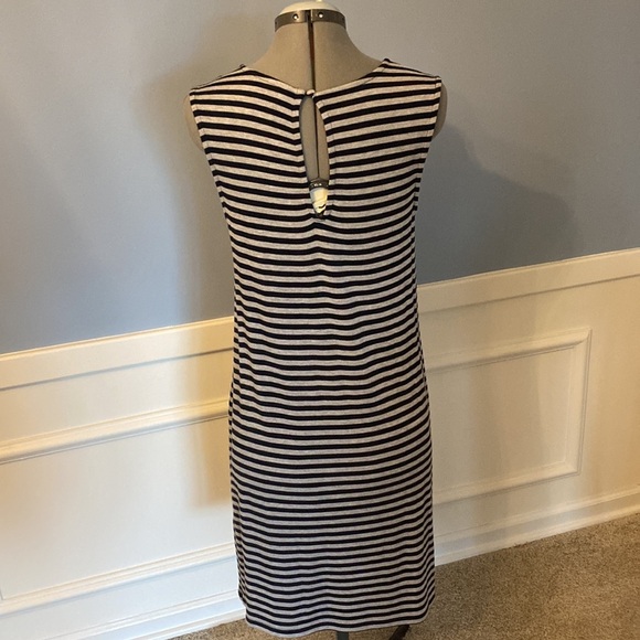 Adrienne Vittadini Striped Knit Dress Size Medium - Picture 2 of 6